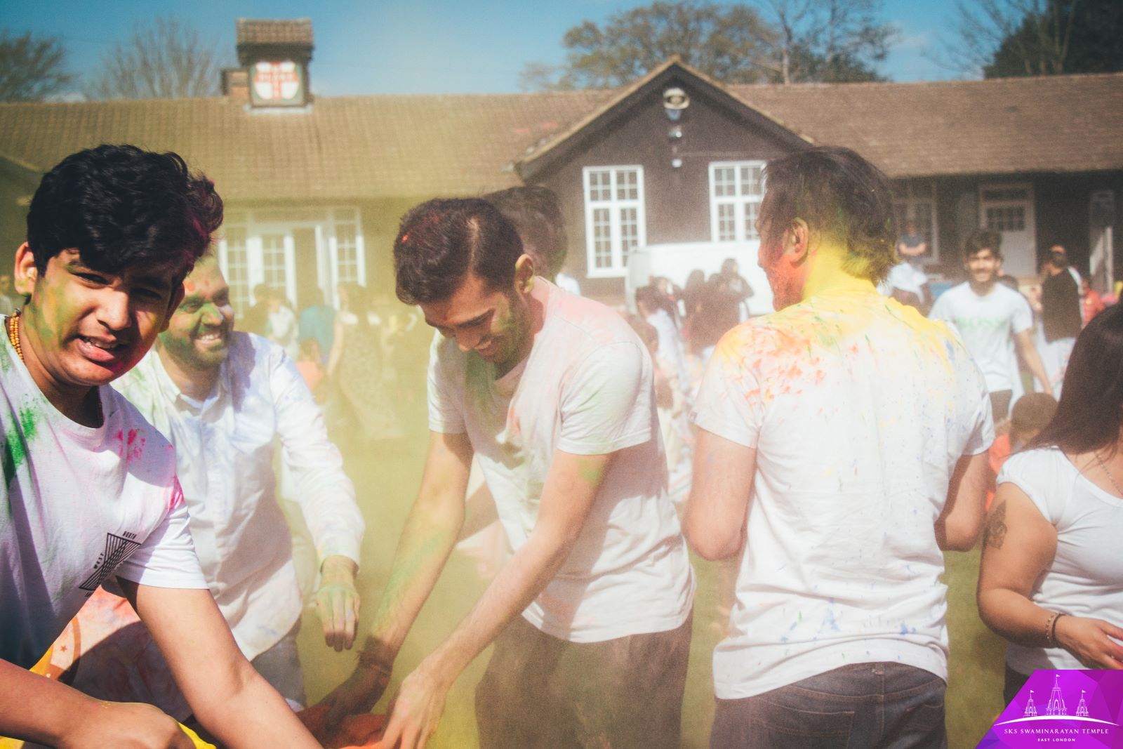 ©1987-2017 SKS Swaminarayan Temple East London